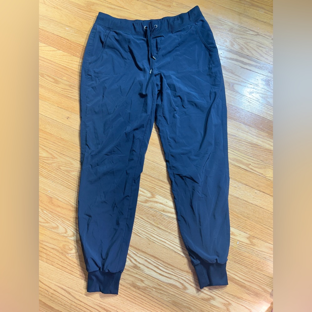 Athleta. Black joggers. Size 10T.